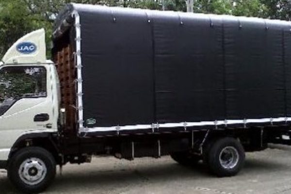 Carrocería de estacas para JAC 1083 de 7.4 toneladas
